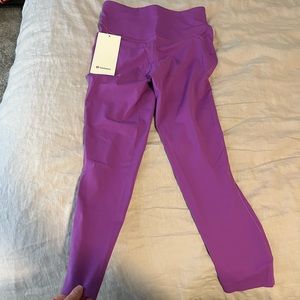 BRAND NEW LuLuLemon base pace high rise crop 23in